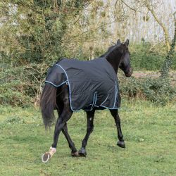 Couverture d'exterieur imperméable 150G Horse & Go Noir