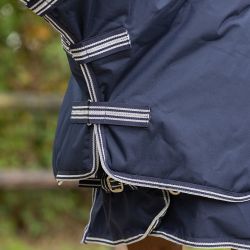 Couverture d'extérieur avec cou intégré 300 g QHP
