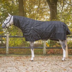 Couverture d'extérieur 1200D 150 G avec cou Collection QHP
