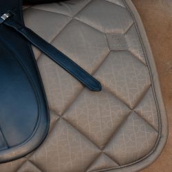 Tapis de selle dressage poney Glossy Eskadron