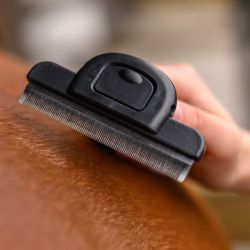 Peigne pour la Mue avec poignée gel