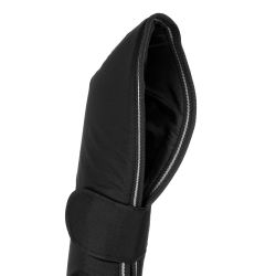 Ensemble de protections de transport avec renforts en cuir