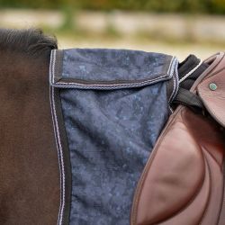 Couvre reins polaire 1200D Collection QHP